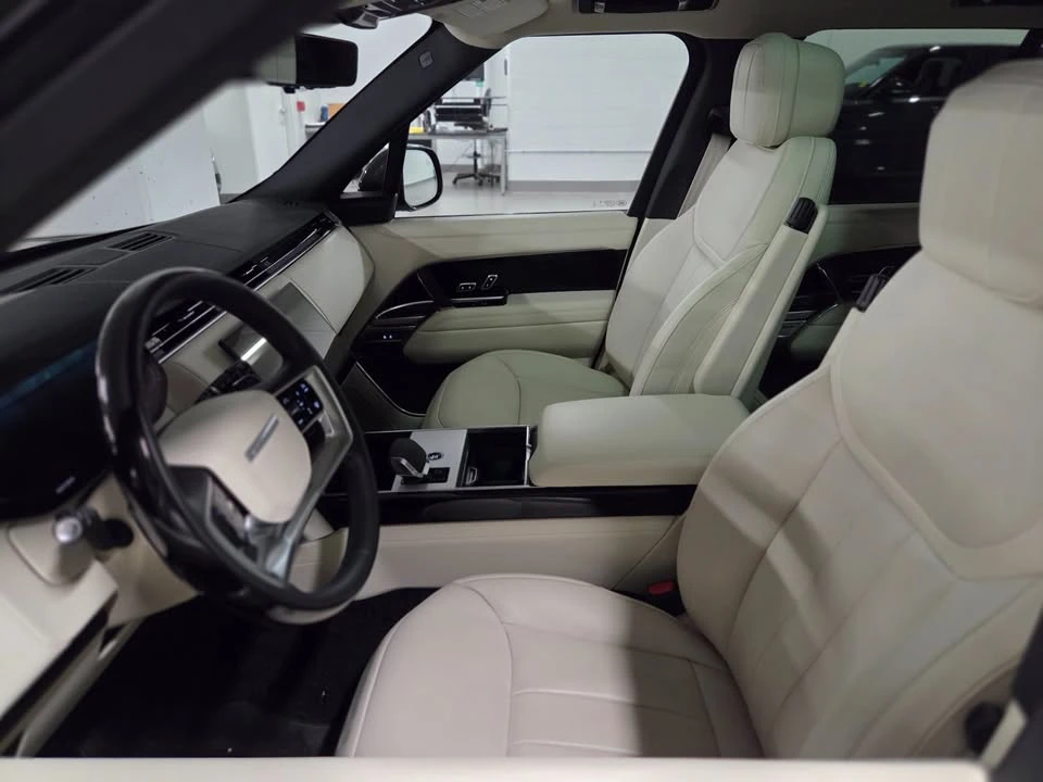 2025 Land Rover Range Rover L460 - Image 6 of 20