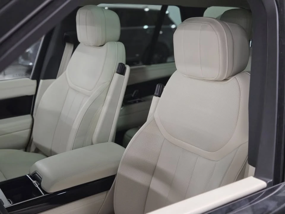 2025 Land Rover Range Rover L460 - Image 7 of 20