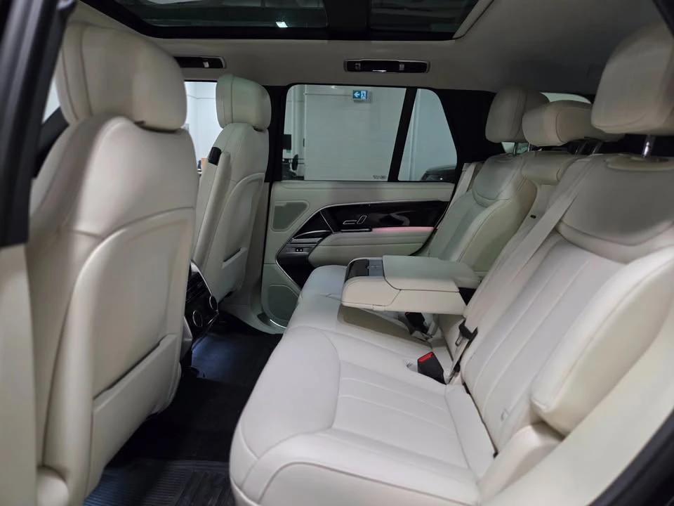 2025 Land Rover Range Rover L460 - Image 8 of 20