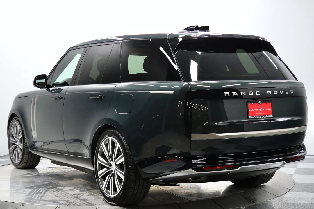 2025 Land Rover Range Rover L460 - Image 7 of 21