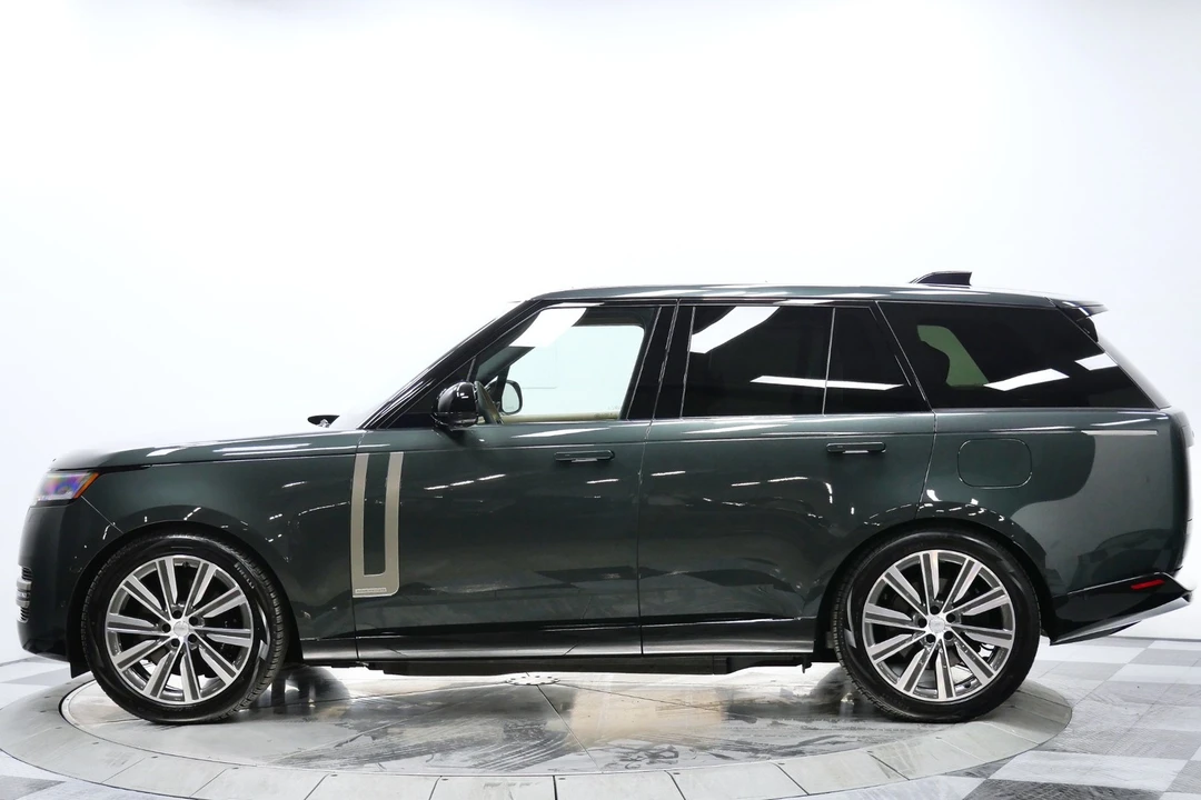 2025 Land Rover Range Rover L460 - Image 6 of 21