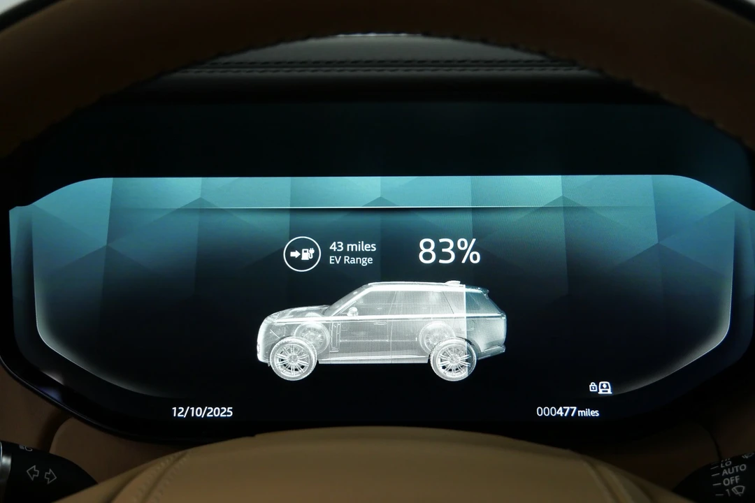 2025 Land Rover Range Rover L460 - Image 21 of 21