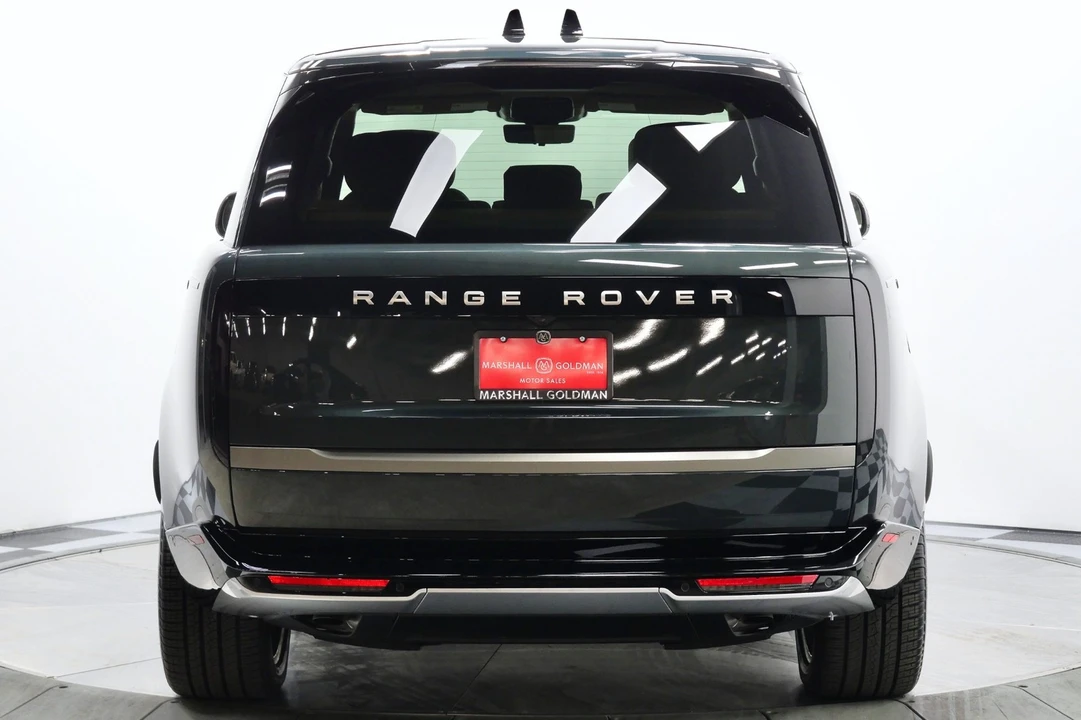 2025 Land Rover Range Rover L460 - Image 8 of 21