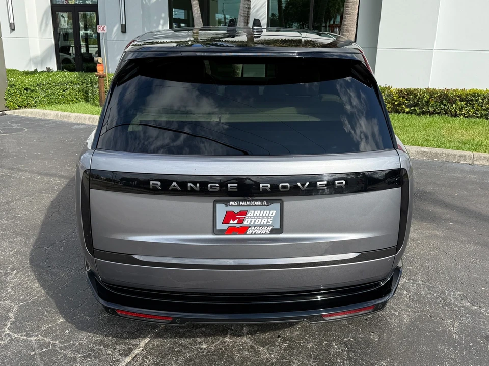 2025 Land Rover Range Rover L460 - Image 13 of 21
