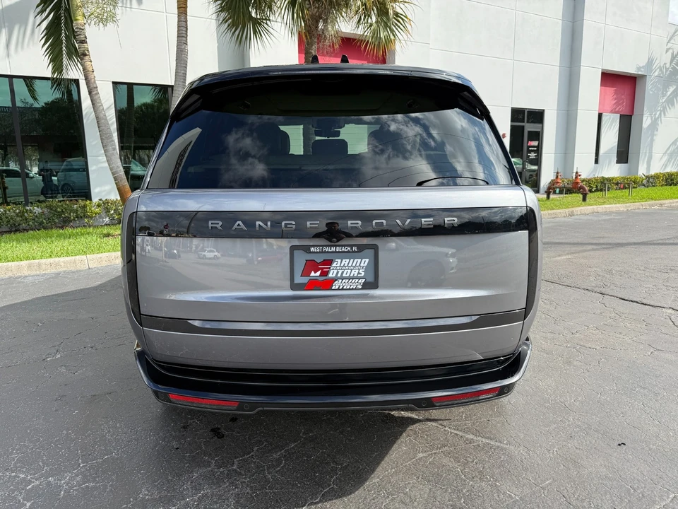 2025 Land Rover Range Rover L460 - Image 18 of 21