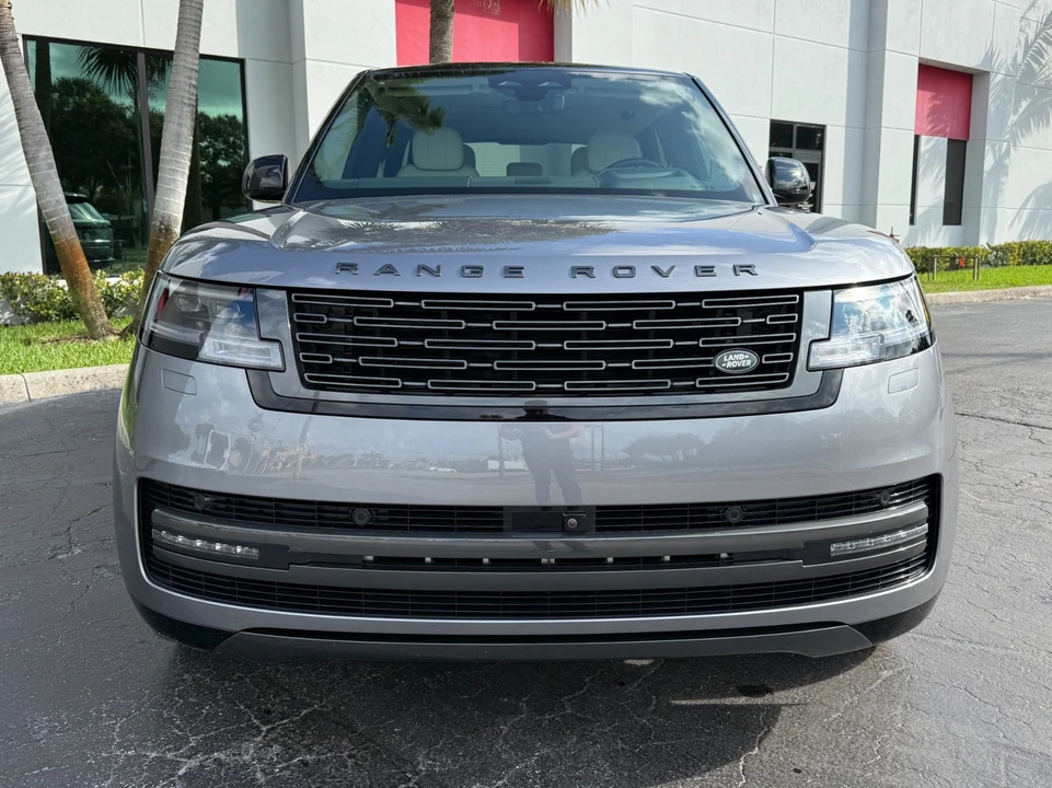 2025 Land Rover Range Rover L460 - Image 7 of 21