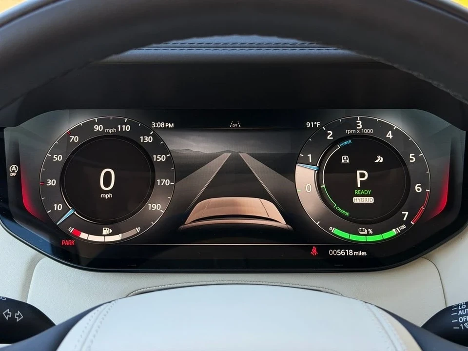 2025 Land Rover Range Rover L460 - Image 20 of 21