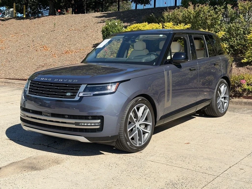 2025 Land Rover Range Rover L460 - Image 2 of 21