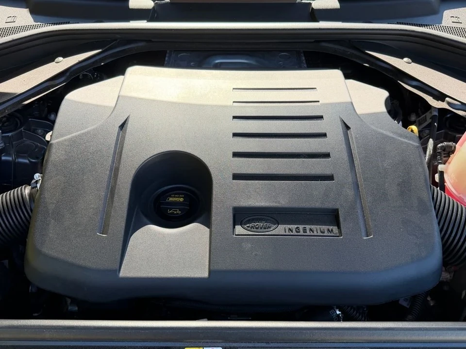 2025 Land Rover Range Rover L460 - Image 12 of 21