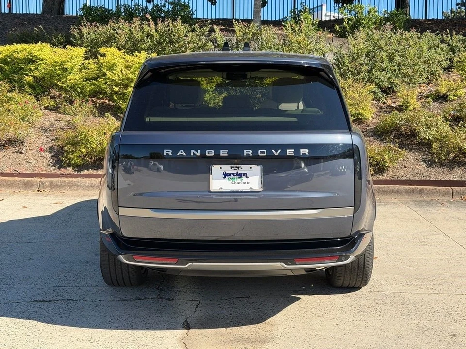 2025 Land Rover Range Rover L460 - Image 7 of 21