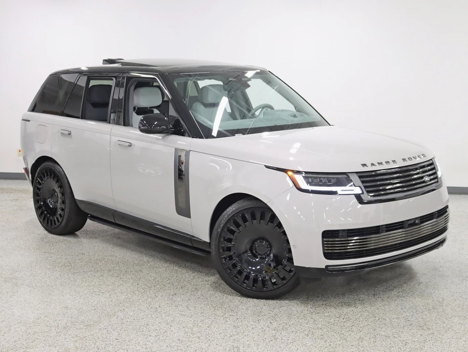 2025 Land Rover Range Rover L460 - Image 8 of 21