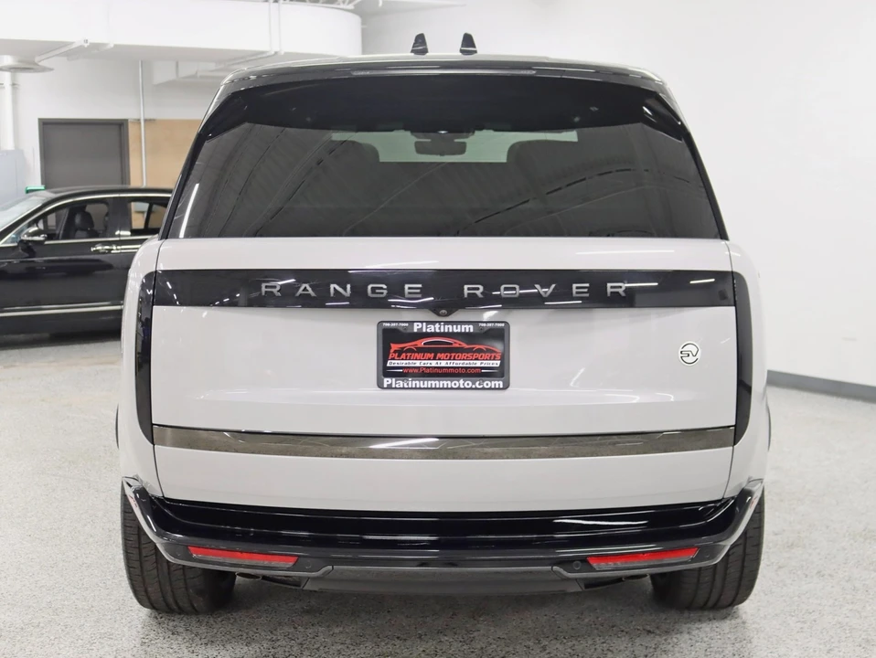 2025 Land Rover Range Rover L460 - Image 15 of 21