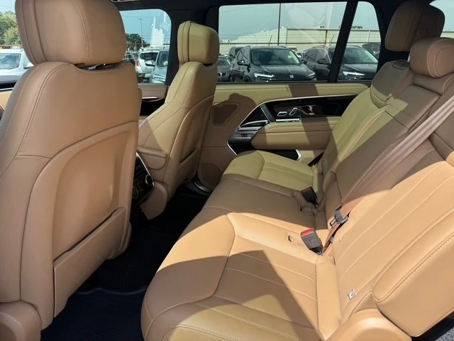 2025 Land Rover Range Rover L460 - Image 21 of 21