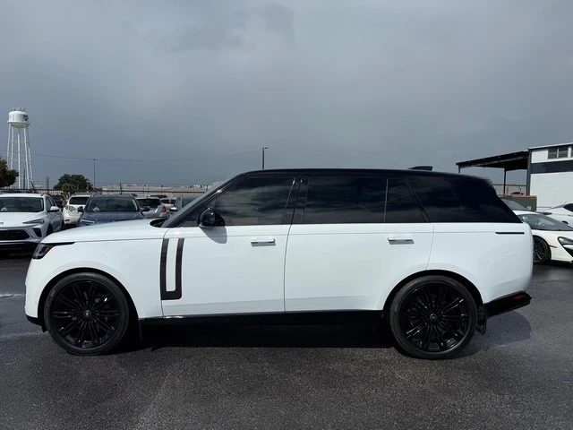 2025 Land Rover Range Rover L460 - Image 2 of 21