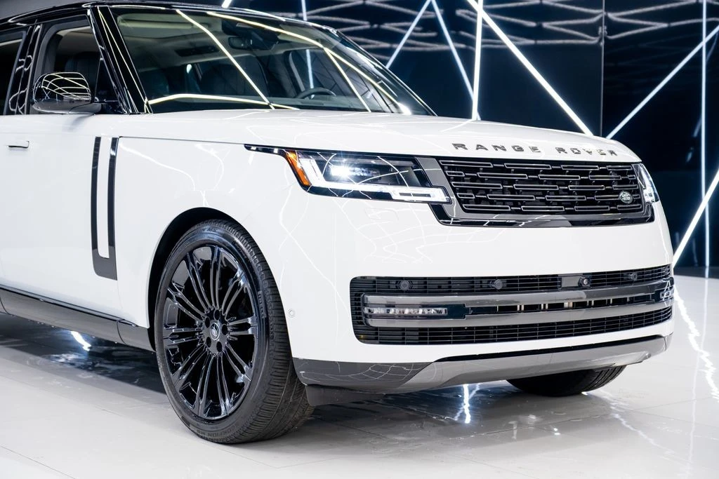 2025 Land Rover Range Rover L460 - Image 5 of 21