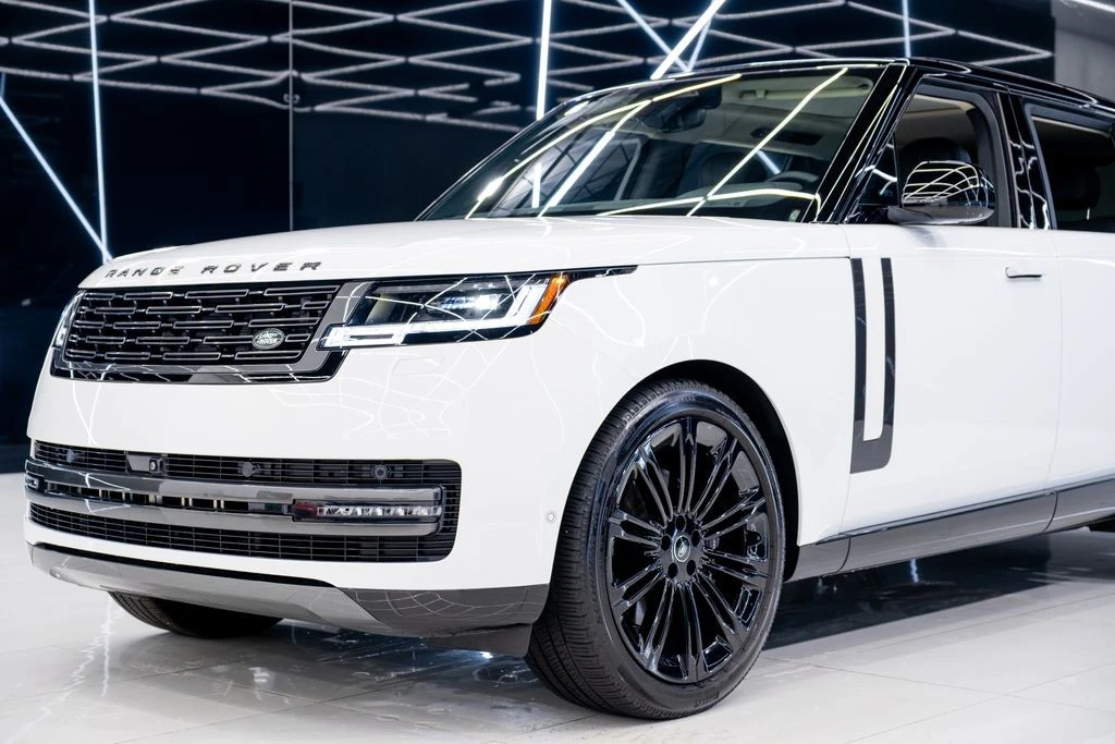 2025 Land Rover Range Rover L460 - Image 4 of 21
