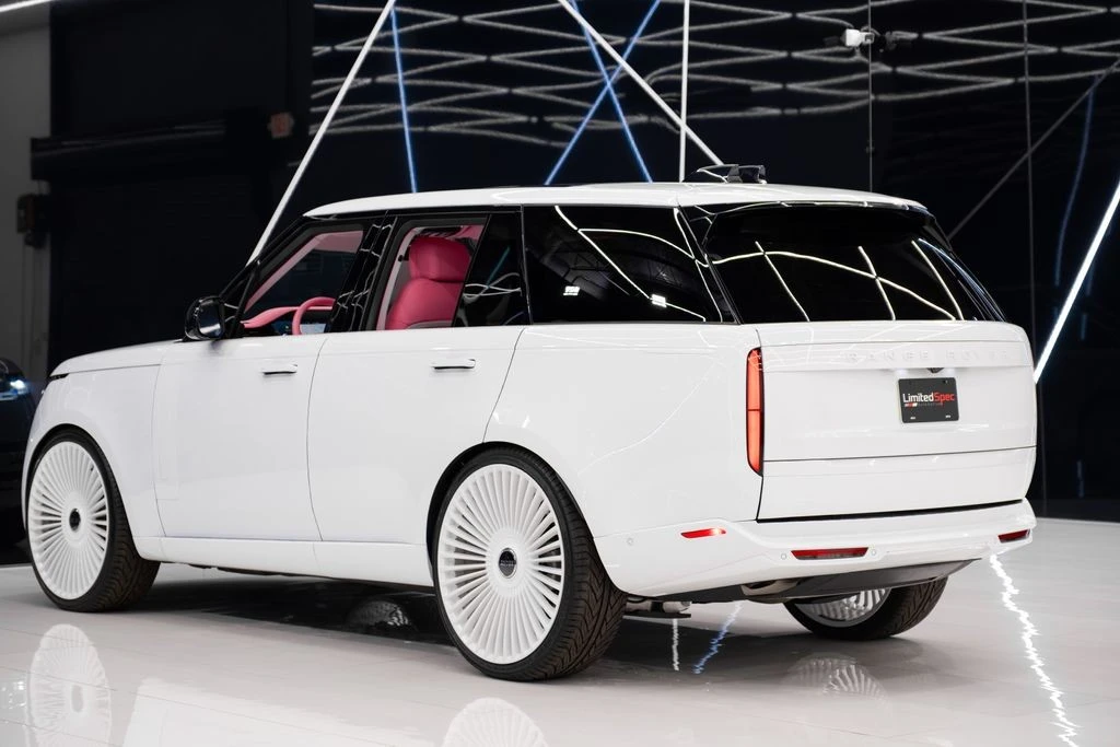2025 Land Rover Range Rover L460 - Image 12 of 21