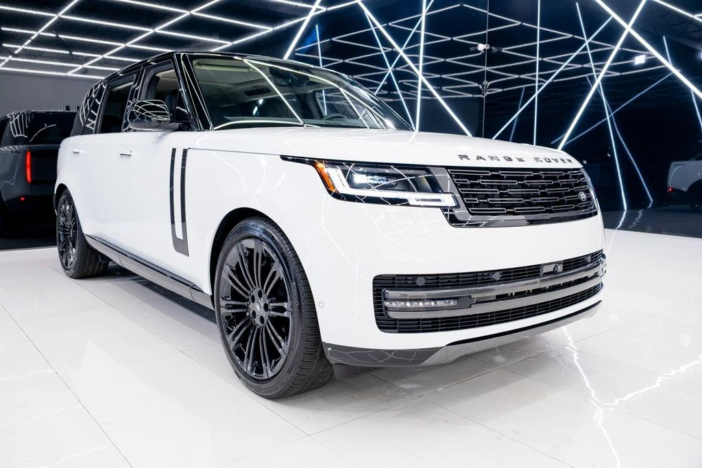 2025 Land Rover Range Rover L460 - Image 6 of 21