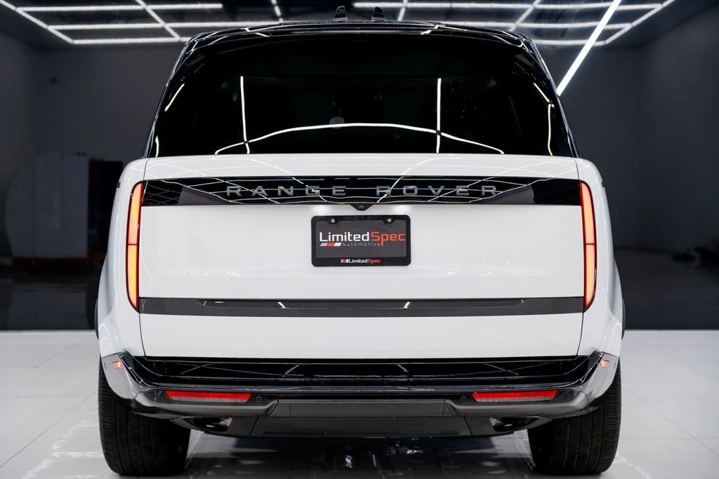 2025 Land Rover Range Rover L460 - Image 14 of 21