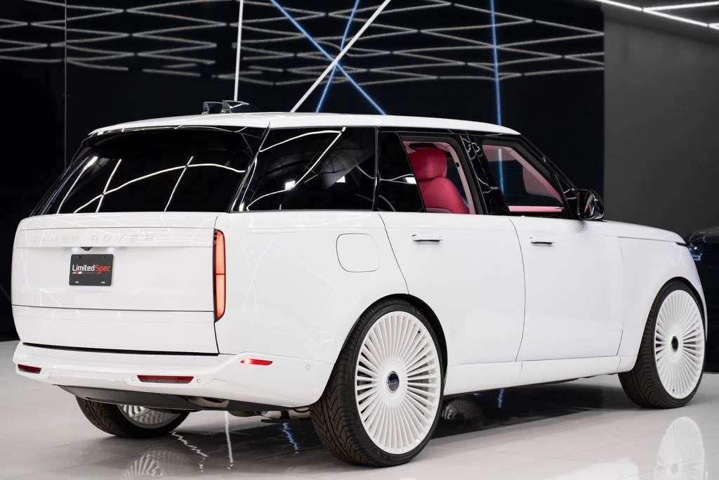 2025 Land Rover Range Rover L460 - Image 14 of 21