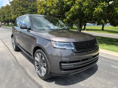 2025 Land Rover Range Rover SE