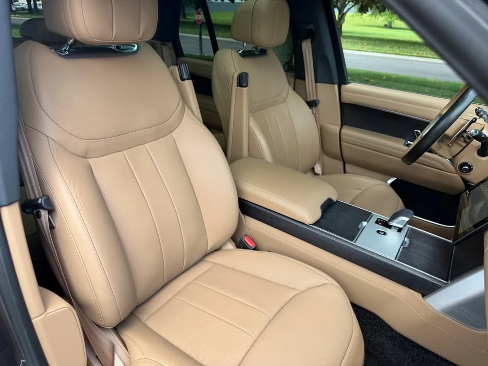 2025 Land Rover Range Rover L460 - Image 10 of 16