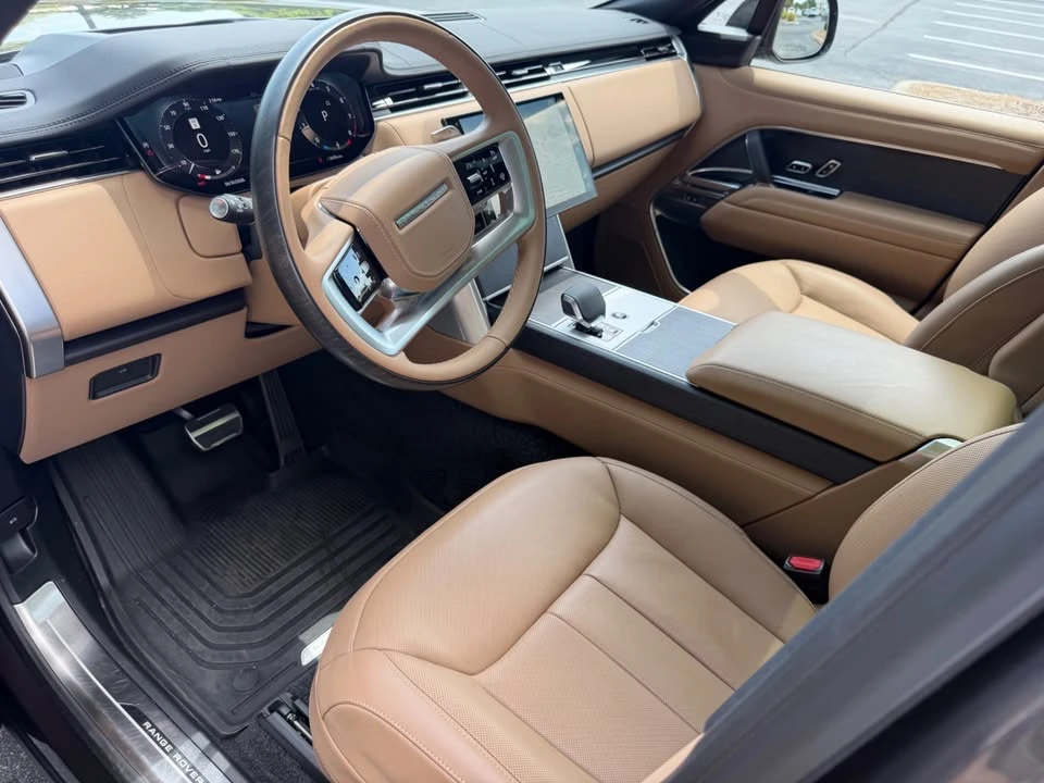 2025 Land Rover Range Rover L460 - Image 8 of 16