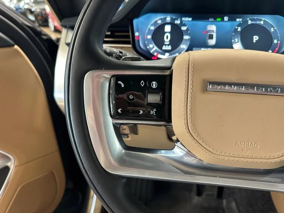 2025 Land Rover Range Rover L460 - Image 15 of 20