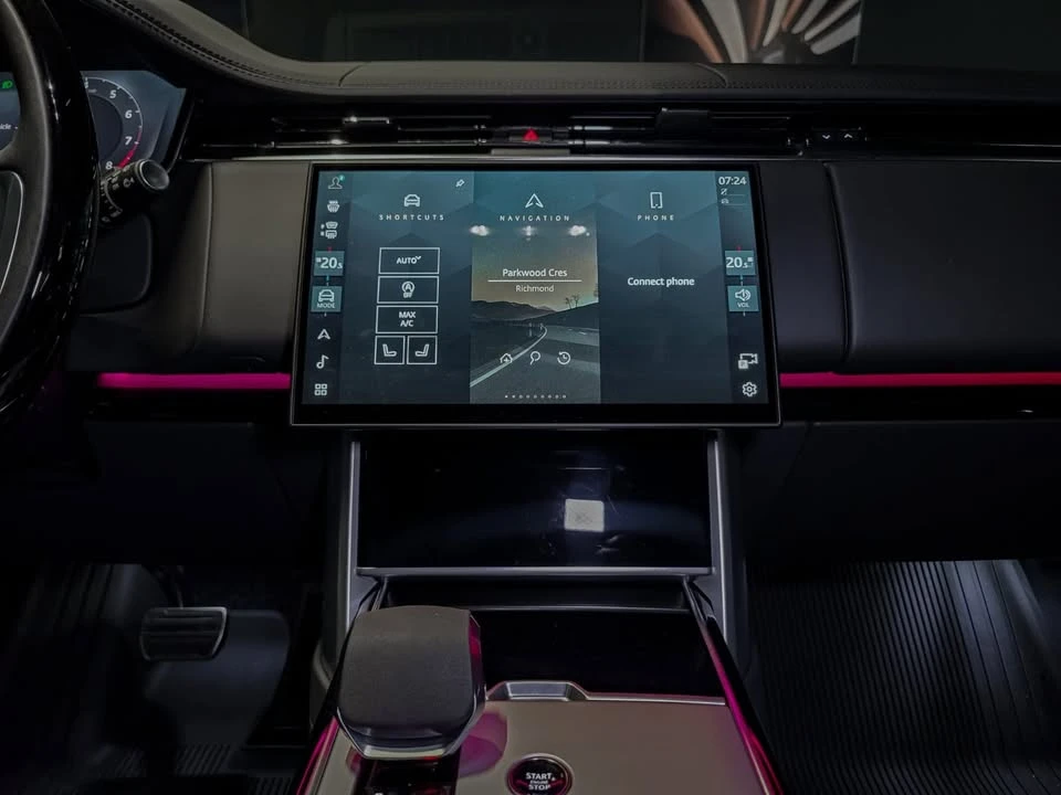 2025 Land Rover Range Rover L460 - Image 17 of 19