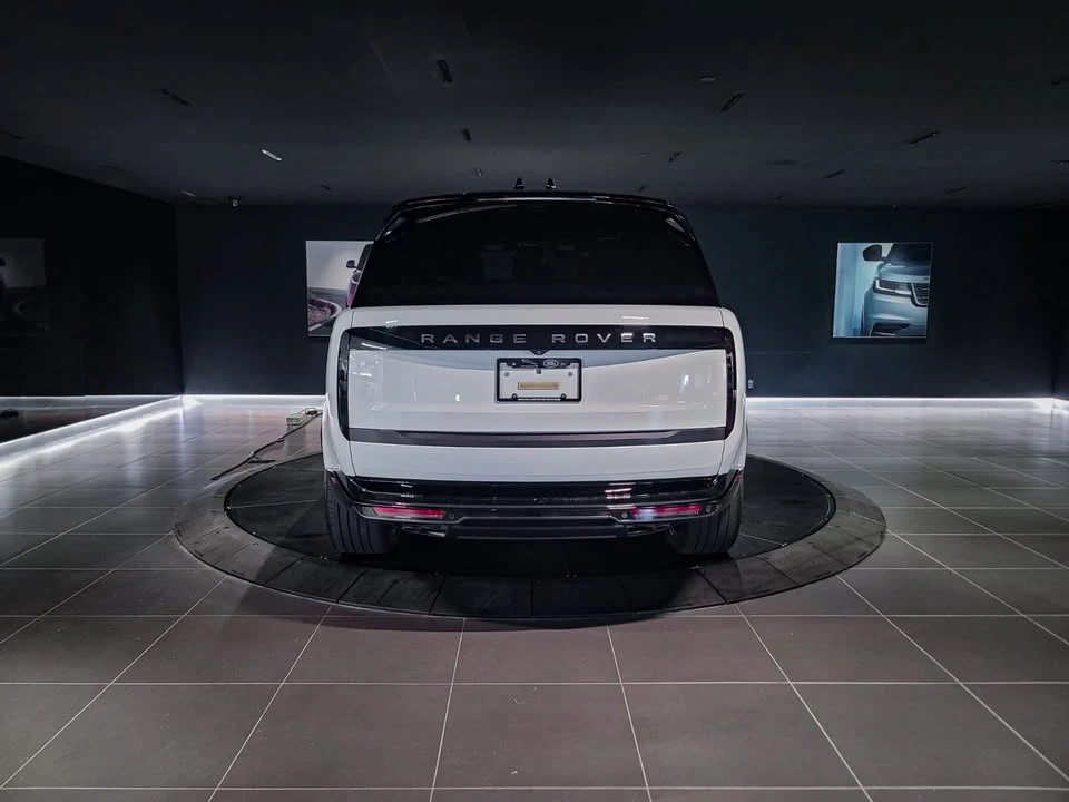 2025 Land Rover Range Rover L460 - Image 5 of 19
