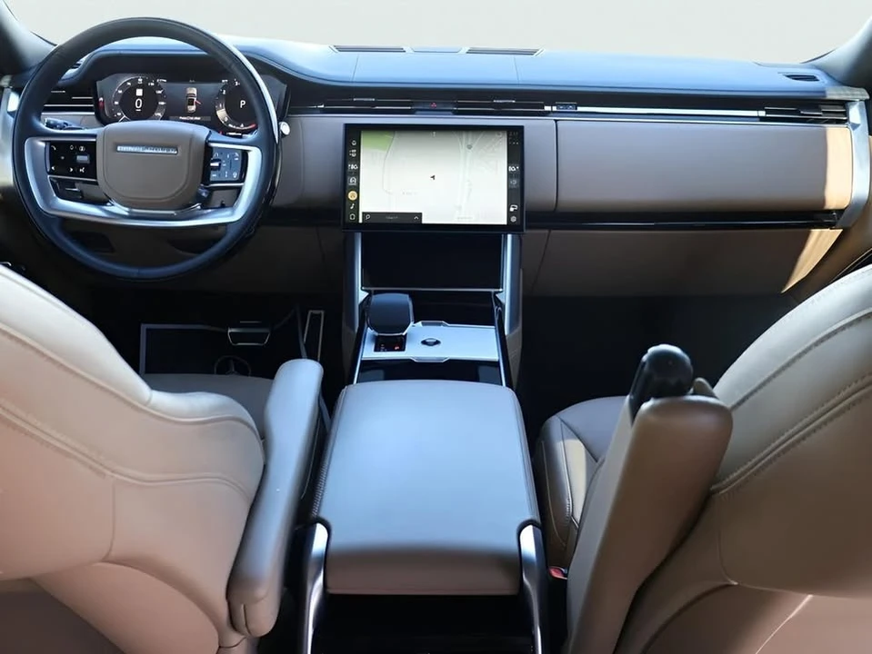 2025 Land Rover Range Rover L460 - Image 13 of 20