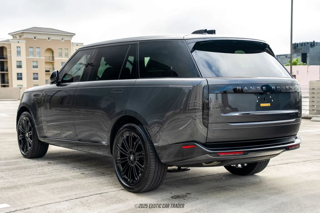 2025 Land Rover Range Rover L460 - Image 6 of 12