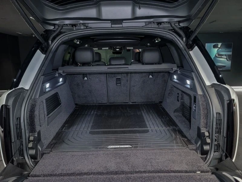 2025 Land Rover Range Rover L460 - Image 20 of 20