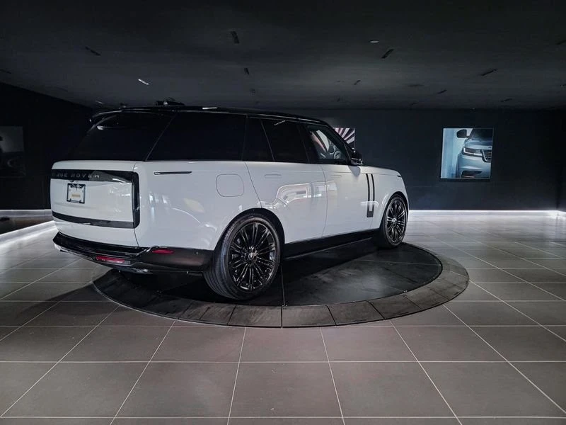 2025 Land Rover Range Rover L460 - Image 5 of 20