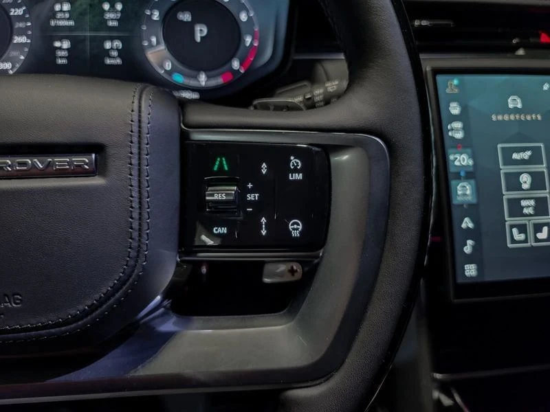 2025 Land Rover Range Rover L460 - Image 13 of 20