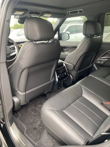 2025 Land Rover Range Rover L460 - Image 11 of 16
