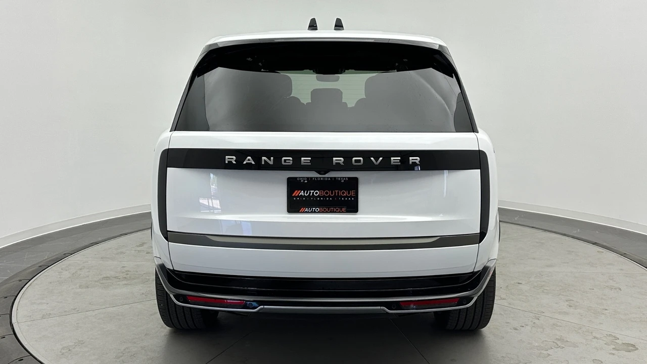 2025 Land Rover Range Rover L460 - Image 5 of 31