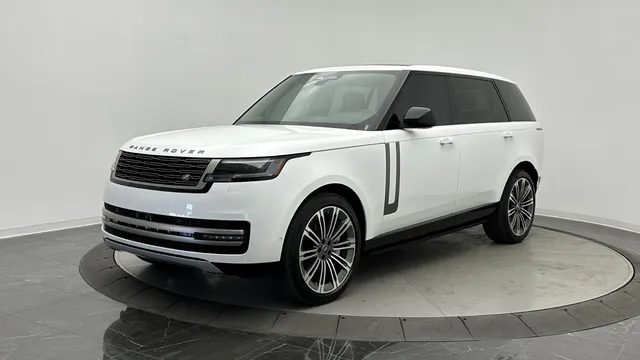 2025 Land Rover Range Rover SE
