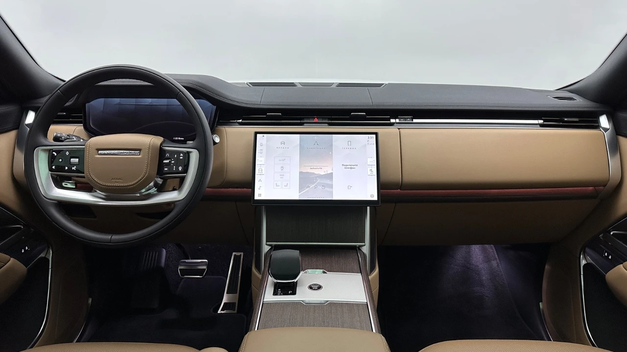 2025 Land Rover Range Rover L460 - Image 13 of 31