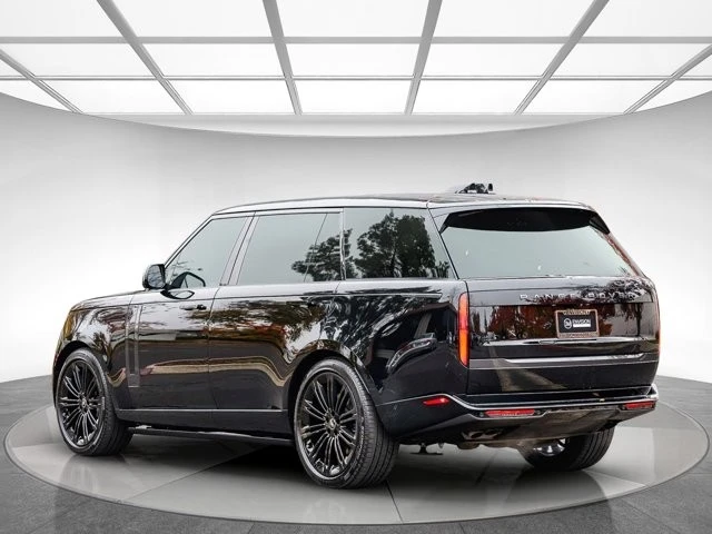 2025 Land Rover Range Rover L460 - Image 2 of 12