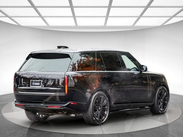 2025 Land Rover Range Rover L460 - Image 4 of 12