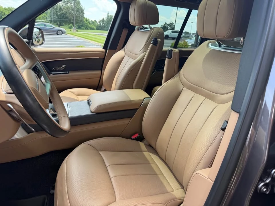 2025 Land Rover Range Rover L460 - Image 7 of 18