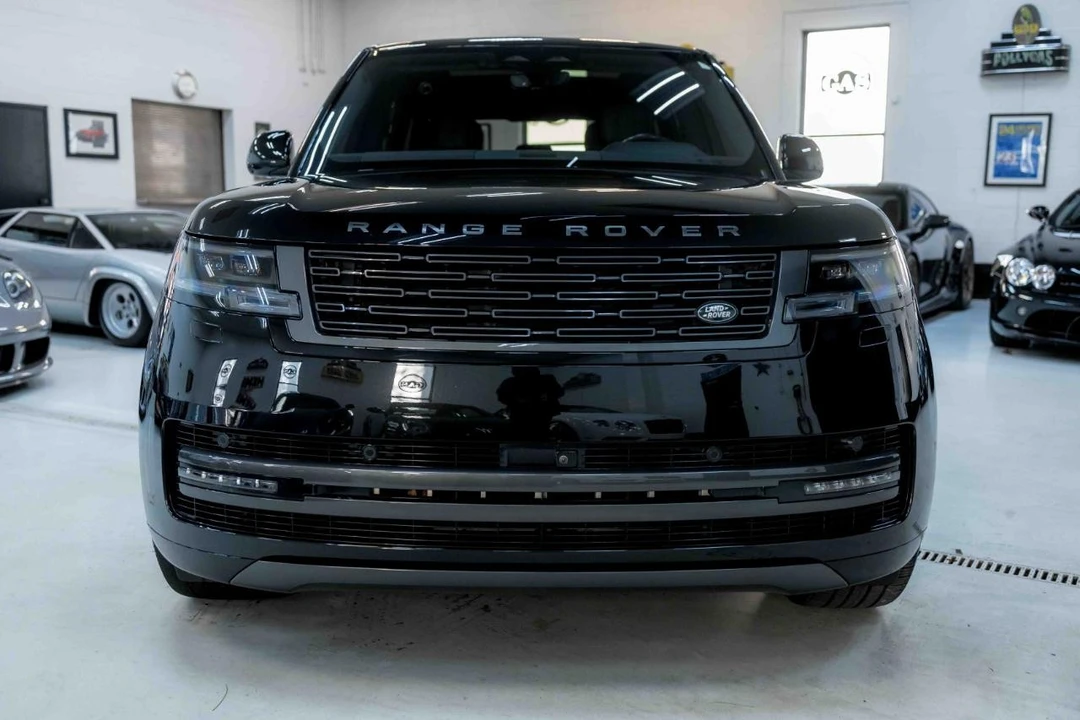 2025 Land Rover Range Rover L460 - Image 5 of 21