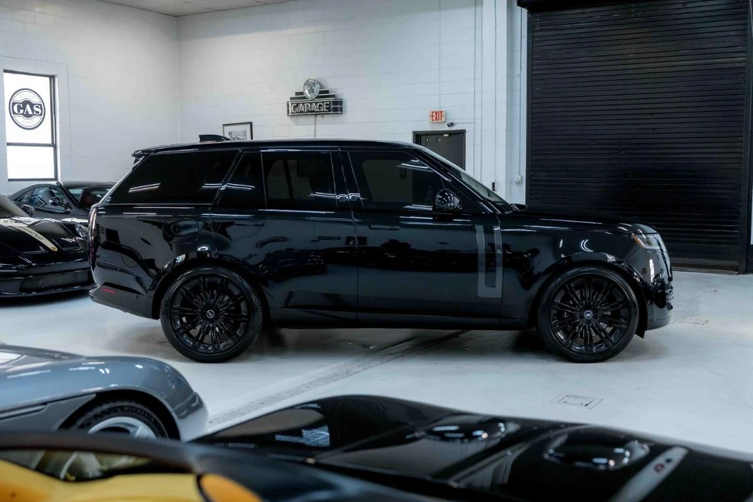 2025 Land Rover Range Rover L460 - Image 7 of 21