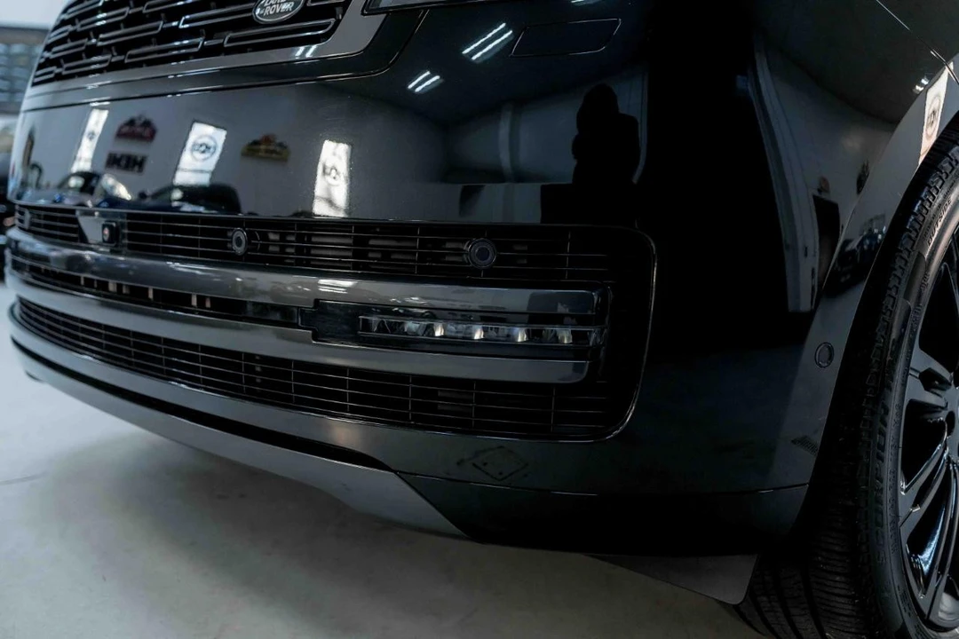 2025 Land Rover Range Rover L460 - Image 13 of 21