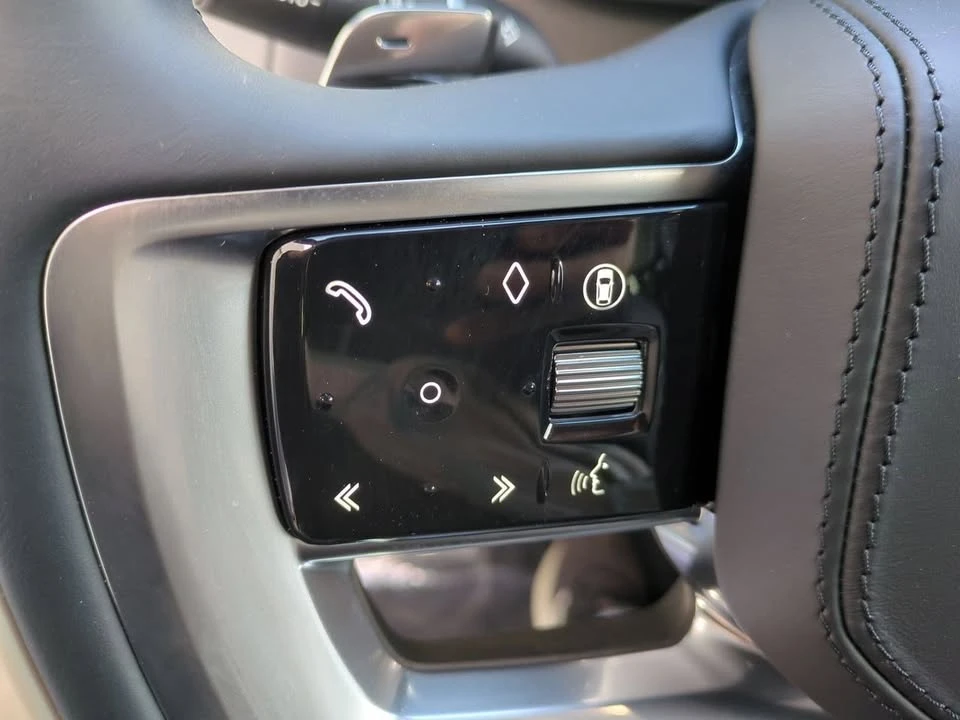 2025 Land Rover Range Rover L460 - Image 11 of 20