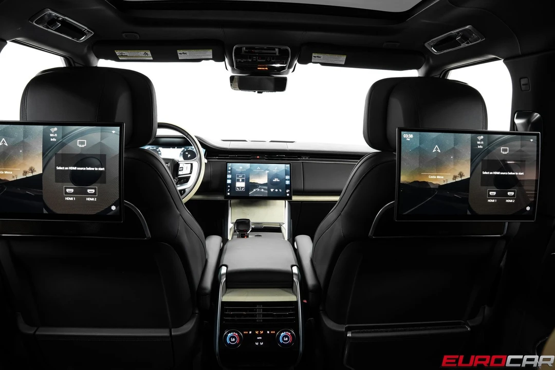 2025 Land Rover Range Rover L460 - Image 23 of 31