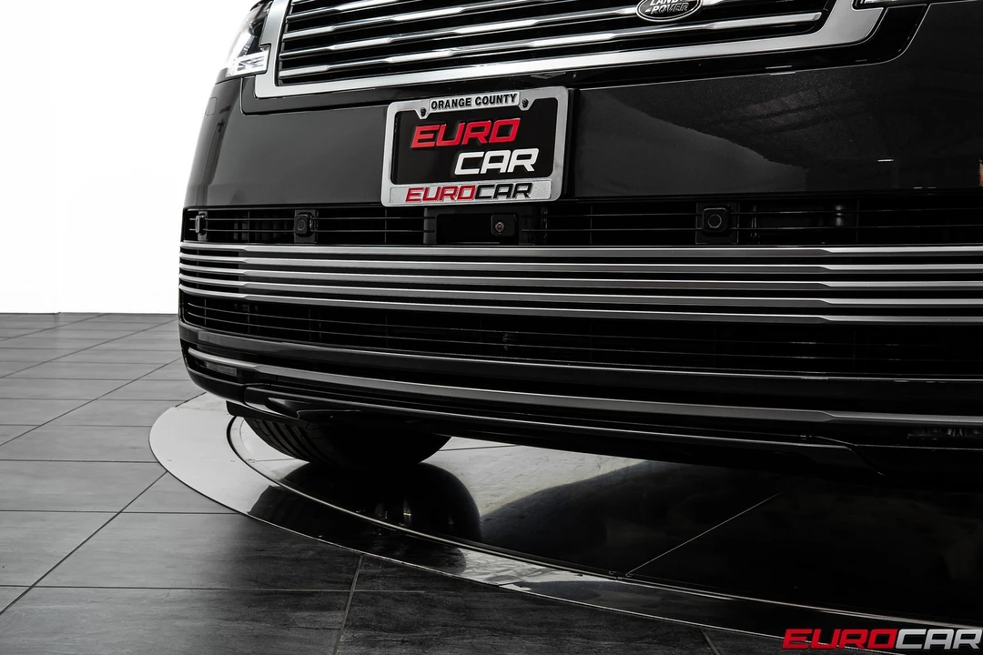 2025 Land Rover Range Rover L460 - Image 11 of 31