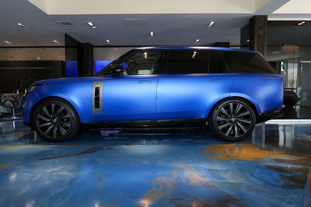 2025 Land Rover Range Rover L460 - Image 11 of 21