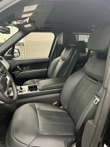 2025 Land Rover Range Rover L460 - Image 5 of 10